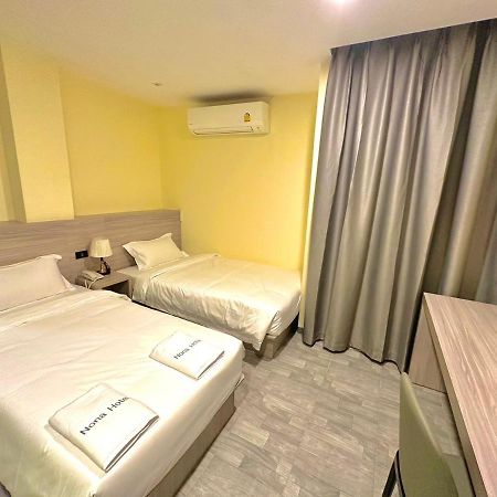 Nona Hotel, Bangkok Makkasan Luaran gambar