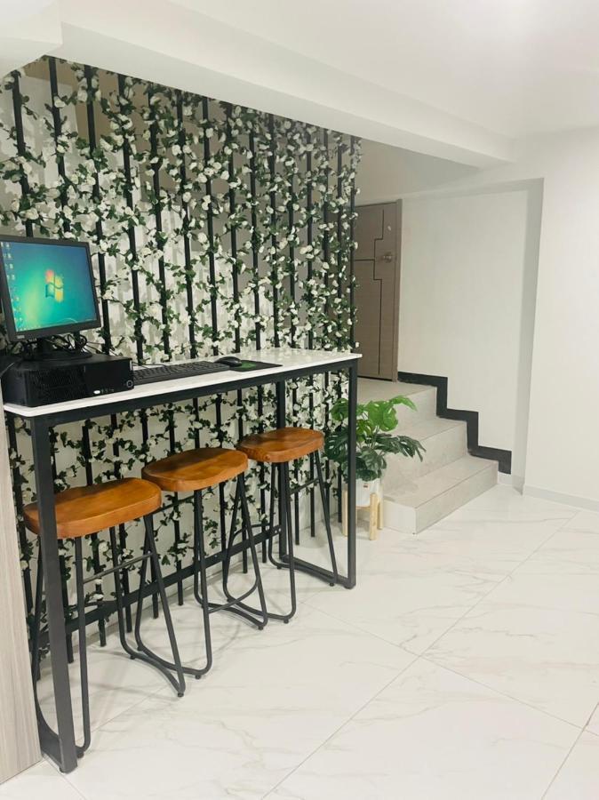 Nona Hotel, Bangkok Makkasan Luaran gambar