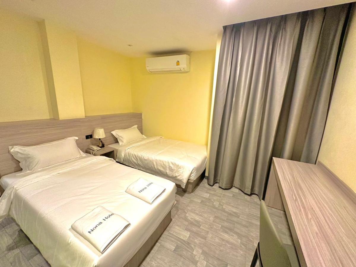 Nona Hotel, Bangkok Makkasan Luaran gambar