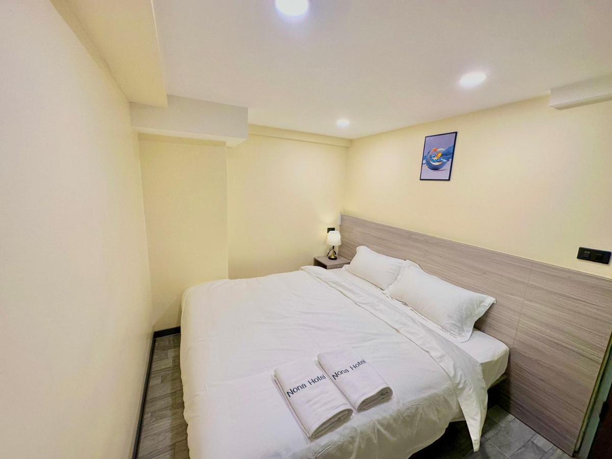 Nona Hotel, Bangkok Makkasan Luaran gambar
